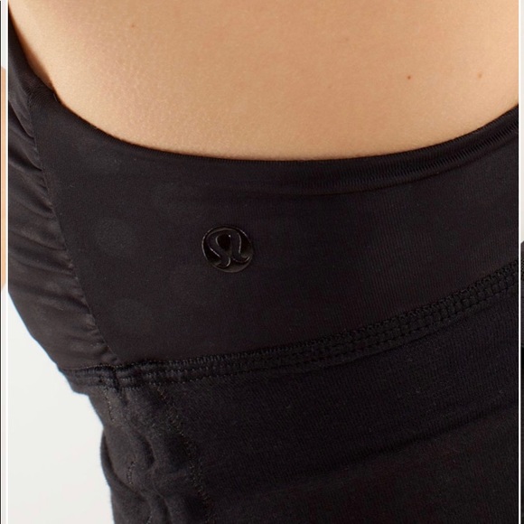 Lululemon Some Like It Hot Tank. Black / Faded Dot Embossed Black. Size 4. - Picture 6 of 11